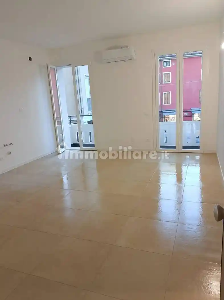 Appartamento in affitto a Sanguinetto