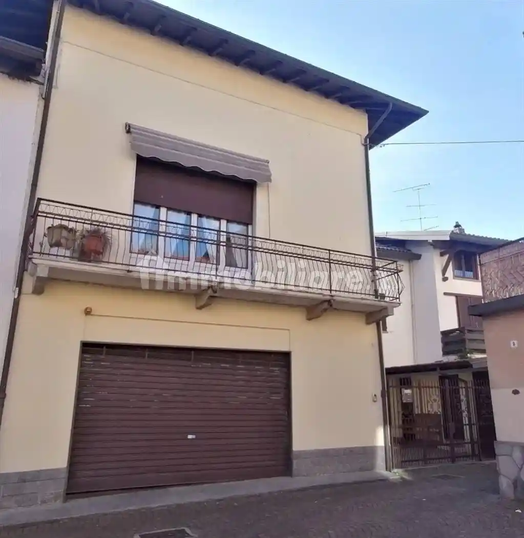 Casa indipendente in vendita a Taino