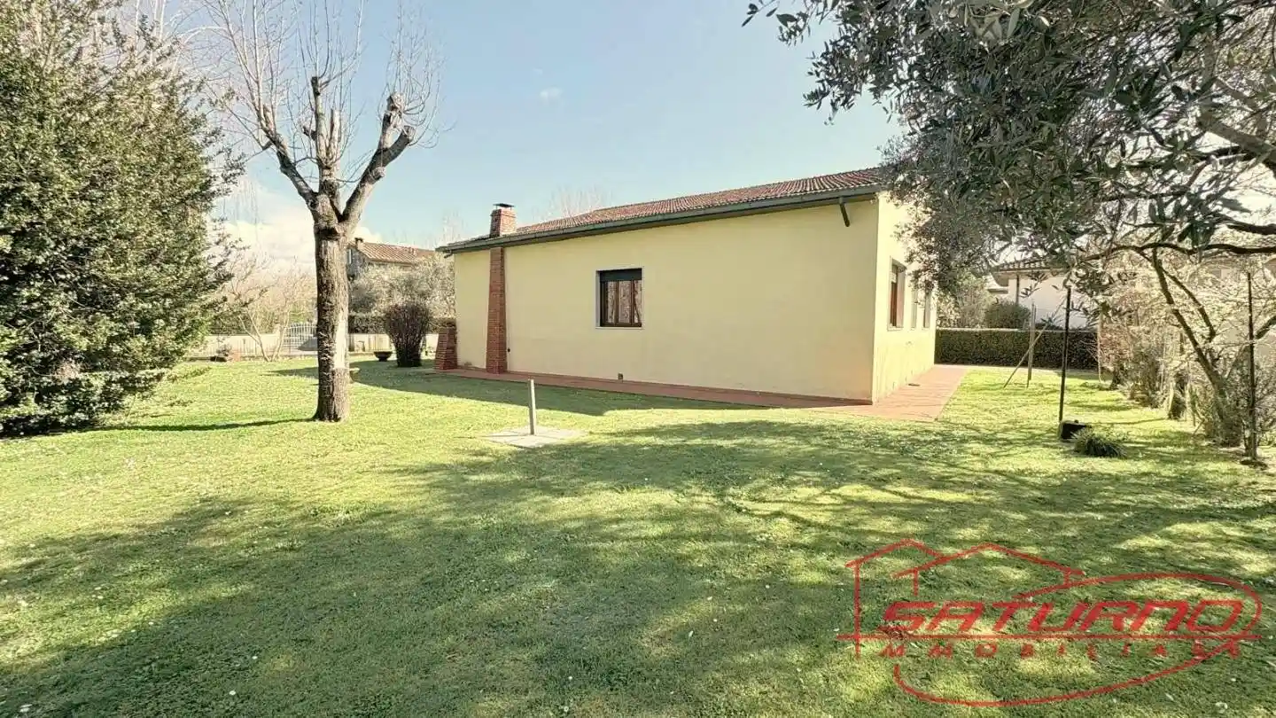 Villa in vendita a Lucca