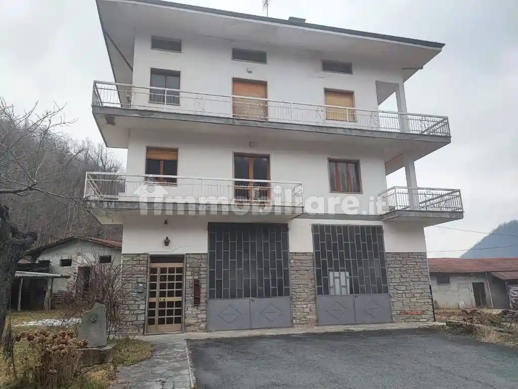 Casa indipendente in vendita a Brossasco