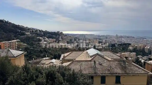 Appartamento in vendita a Genova