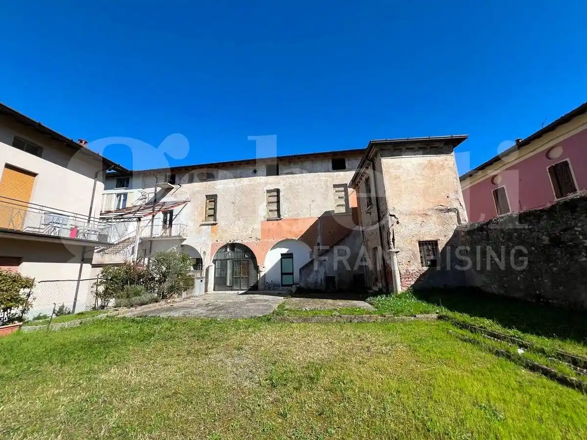 Casa indipendente in vendita a Bovezzo
