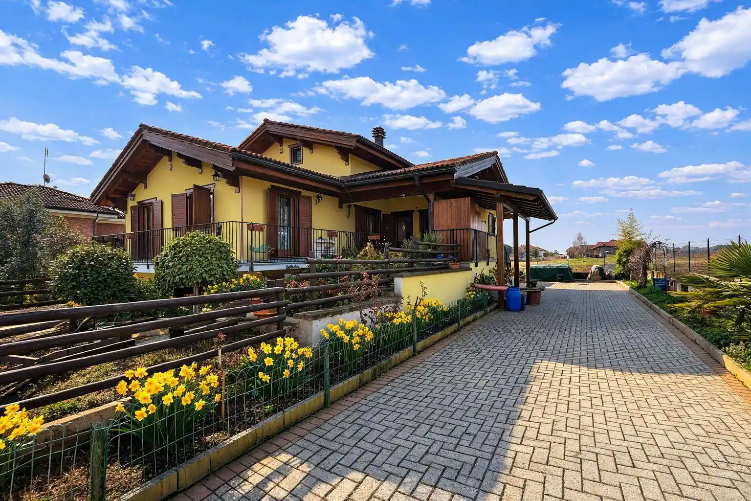 Villa in vendita a Alice Castello