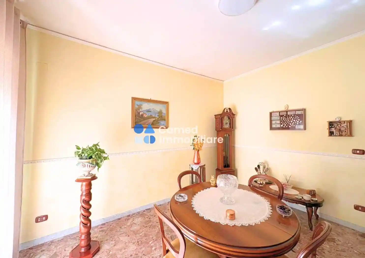 Appartamento in vendita a Napoli