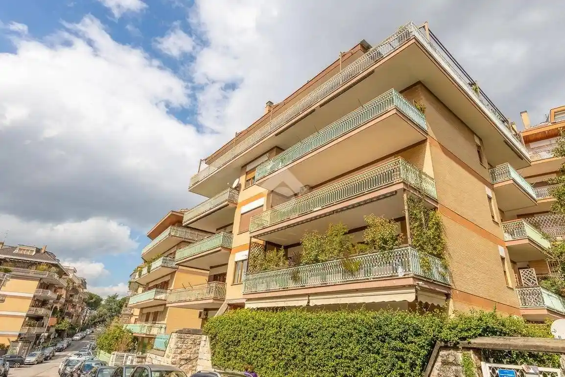 Appartamento in vendita a Roma