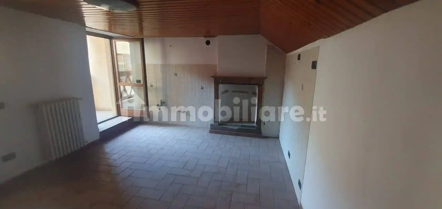 Appartamento in affitto a Vertova