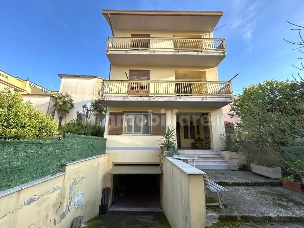 Villa in vendita a Mirabella Eclano