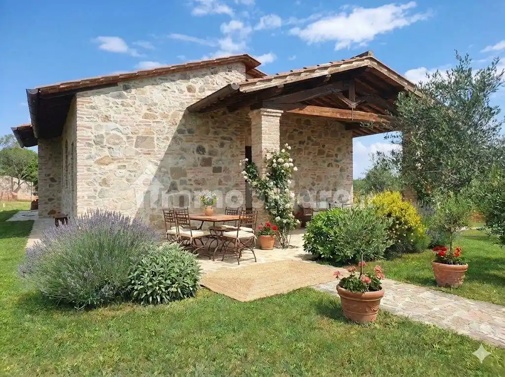 Villa in vendita a Castiglione del Lago