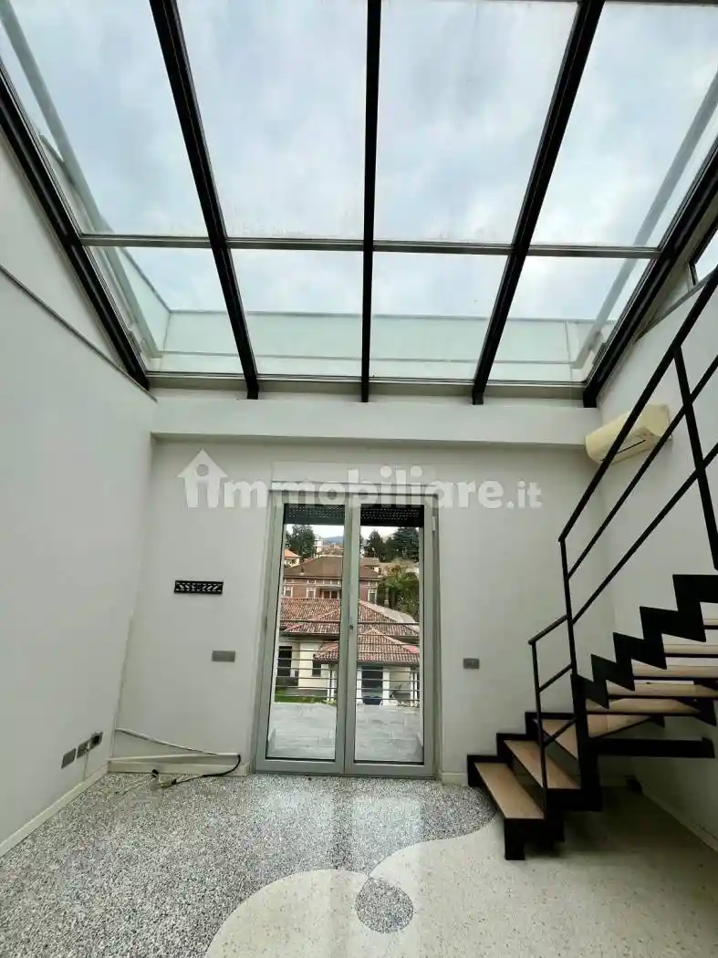 Appartamento in affitto a Como