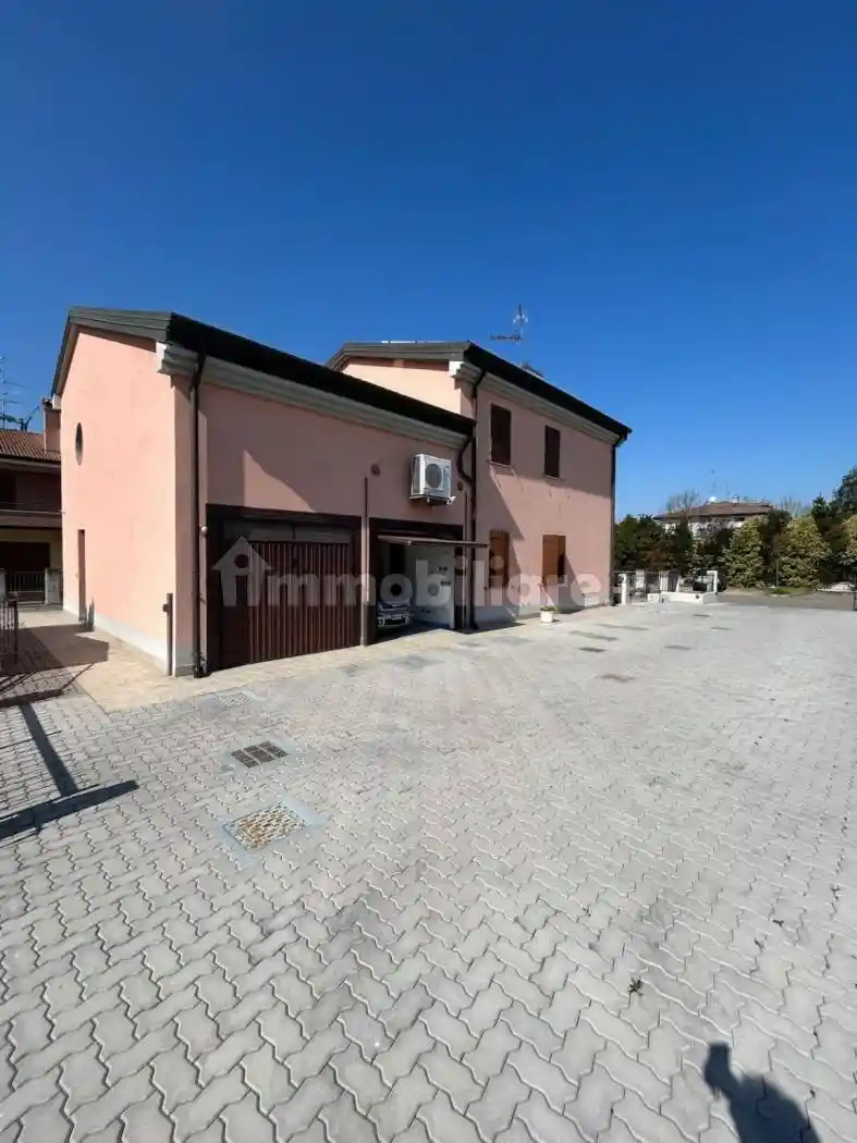 Villa in vendita a San Felice sul Panaro