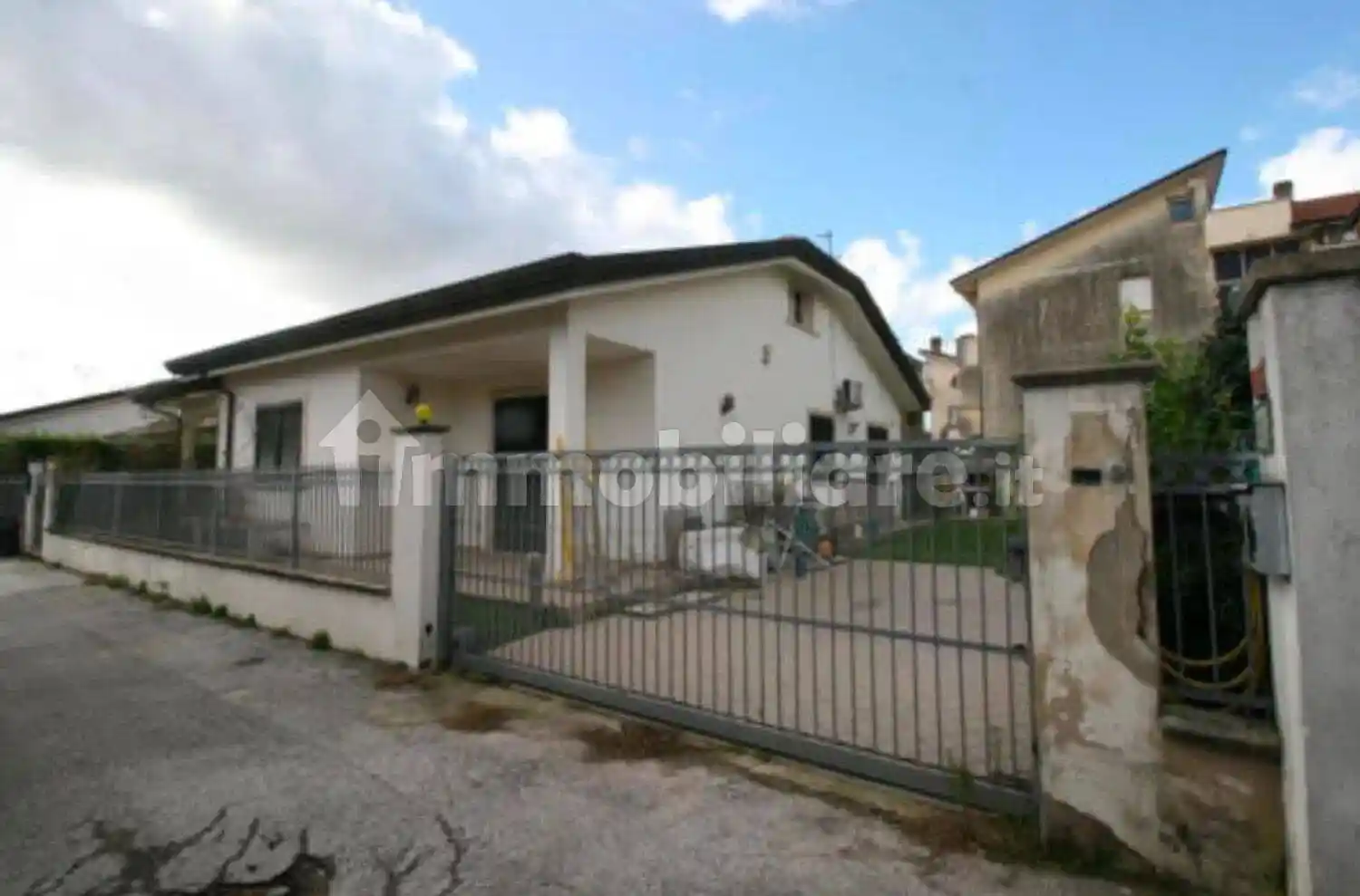 Villa in vendita a Viareggio