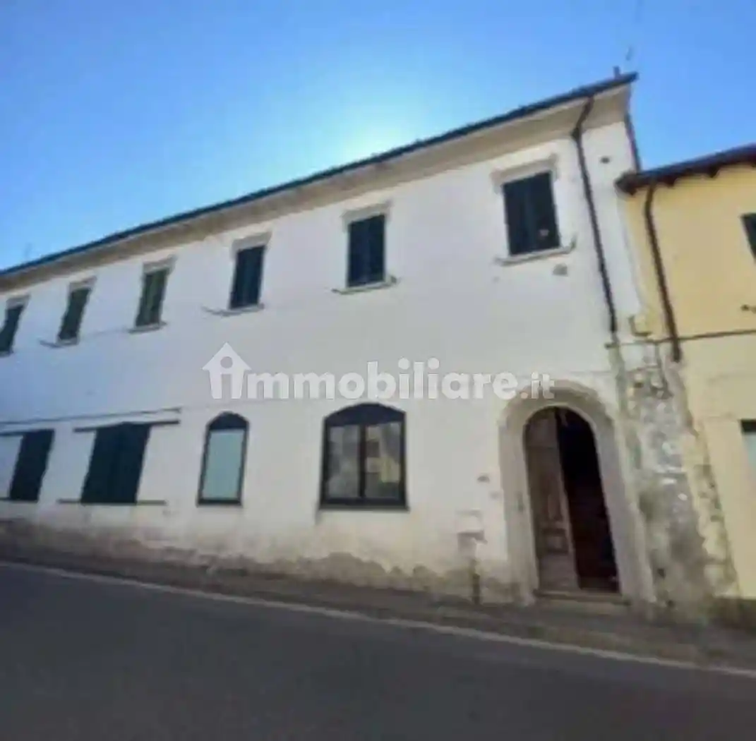 Appartamento in vendita a Prato