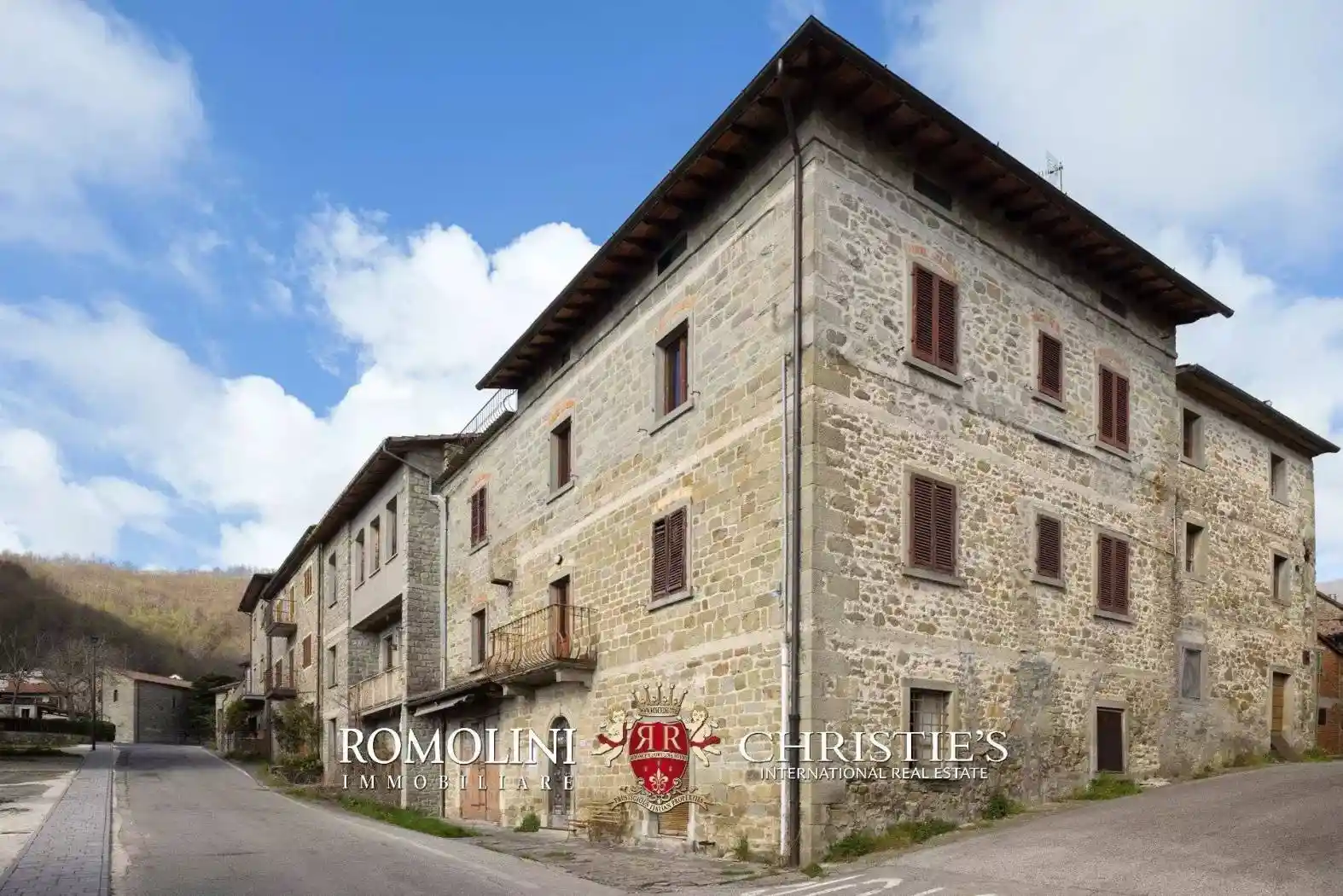 Villa in vendita a Caprese Michelangelo