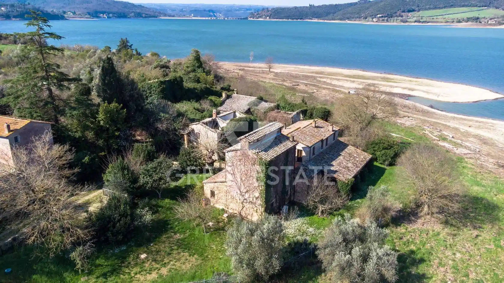 Rustico - Casale in vendita a Baschi