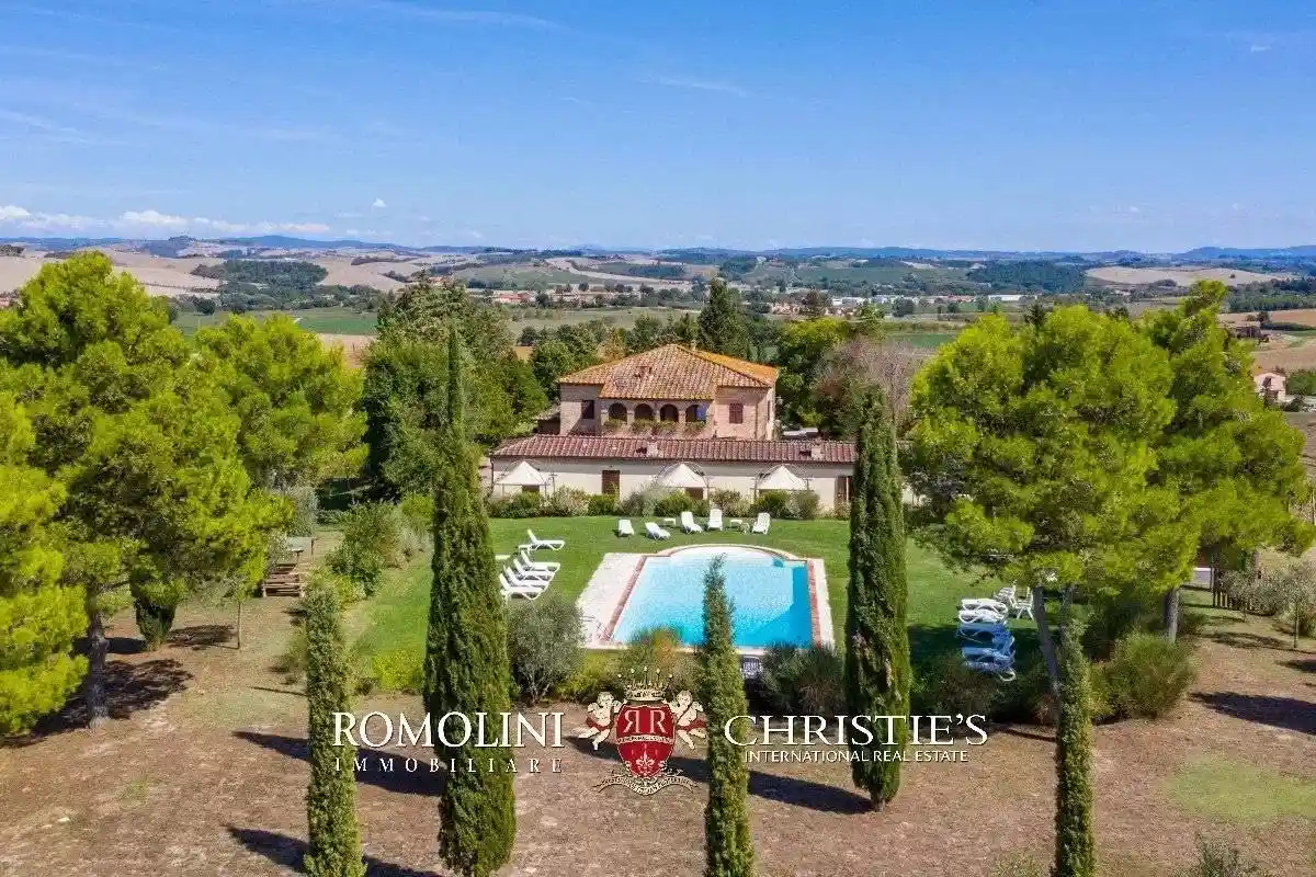 Villa in vendita a Monteroni d'Arbia