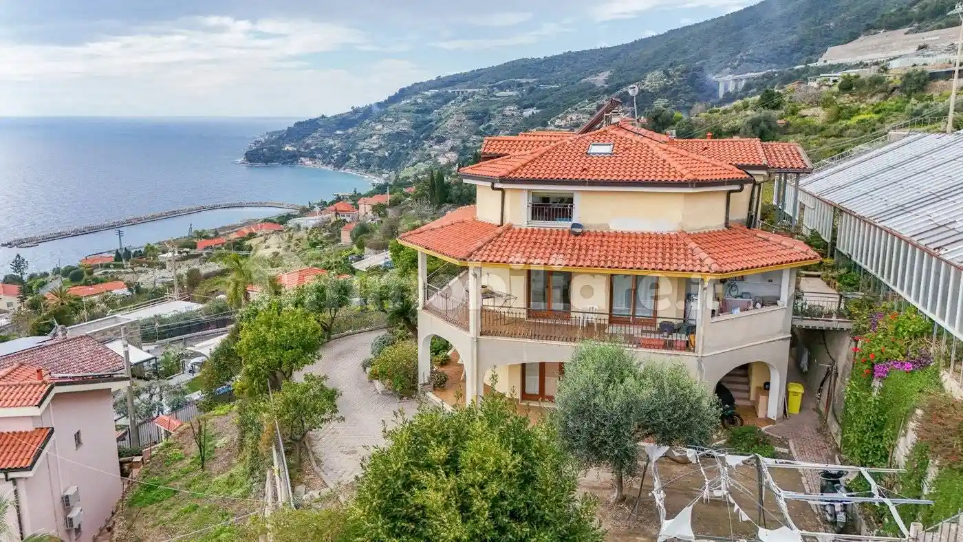 Villa in vendita a Ospedaletti