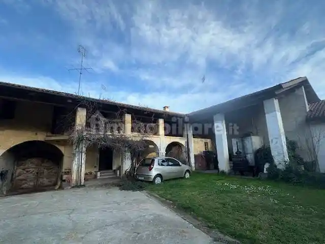 Casa indipendente in vendita a Manta
