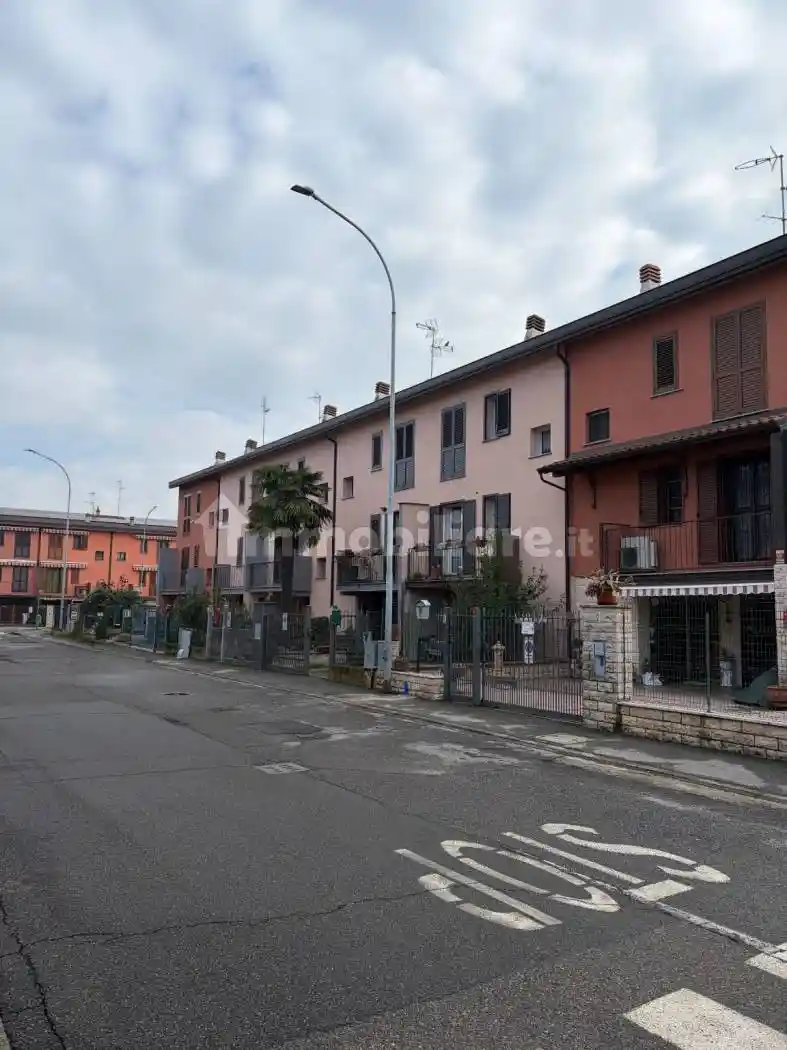 Villetta a schiera in vendita a Carpiano