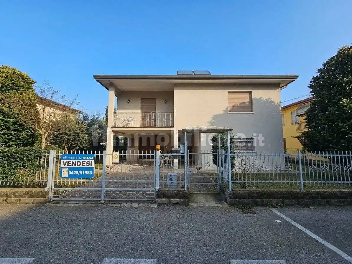 Casa indipendente in vendita a Este