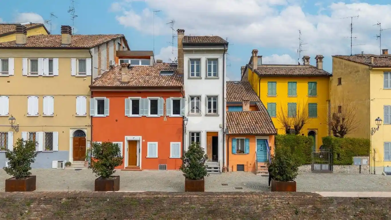 Casa indipendente in vendita a Montecchio Emilia