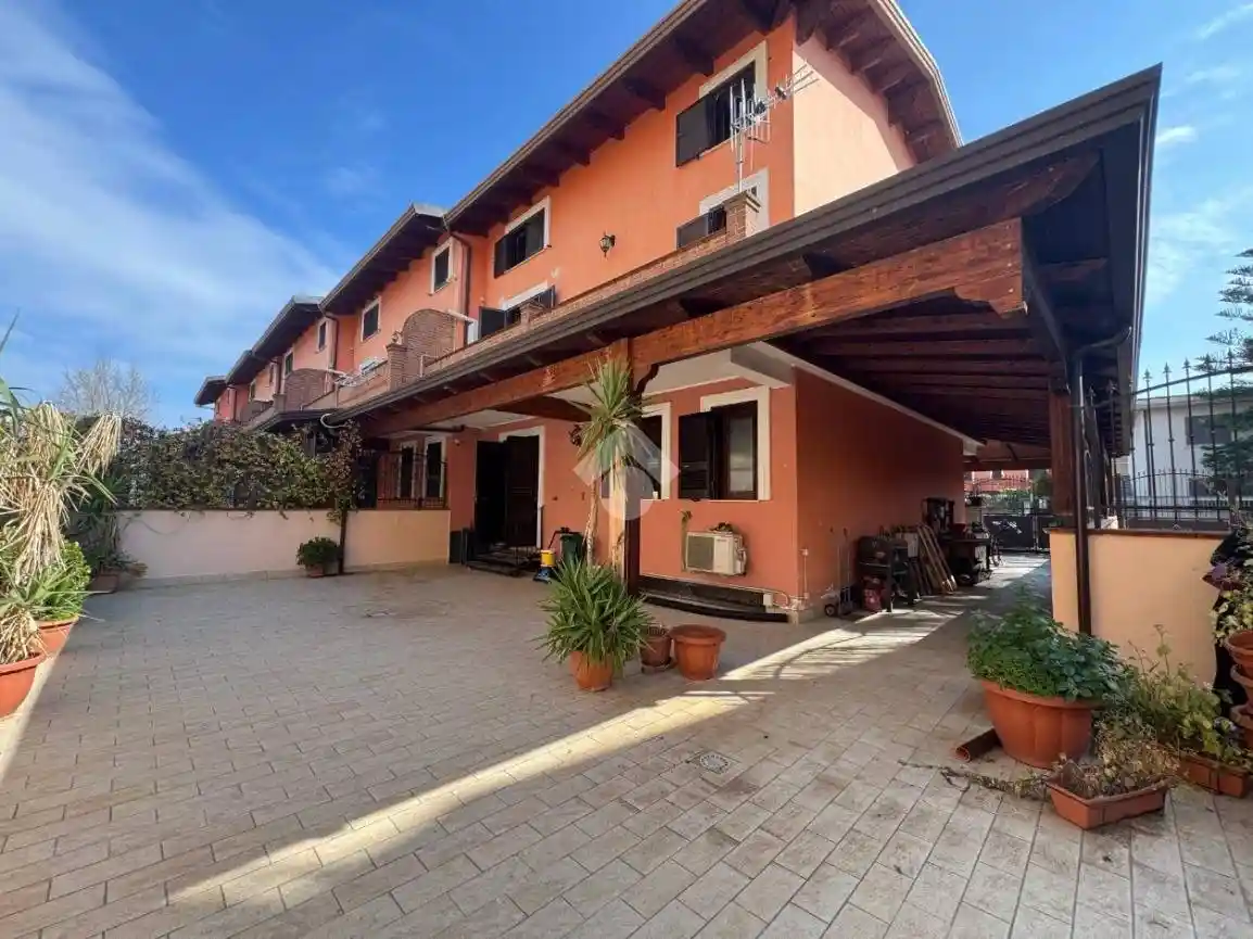 Villetta a schiera in vendita a Aversa