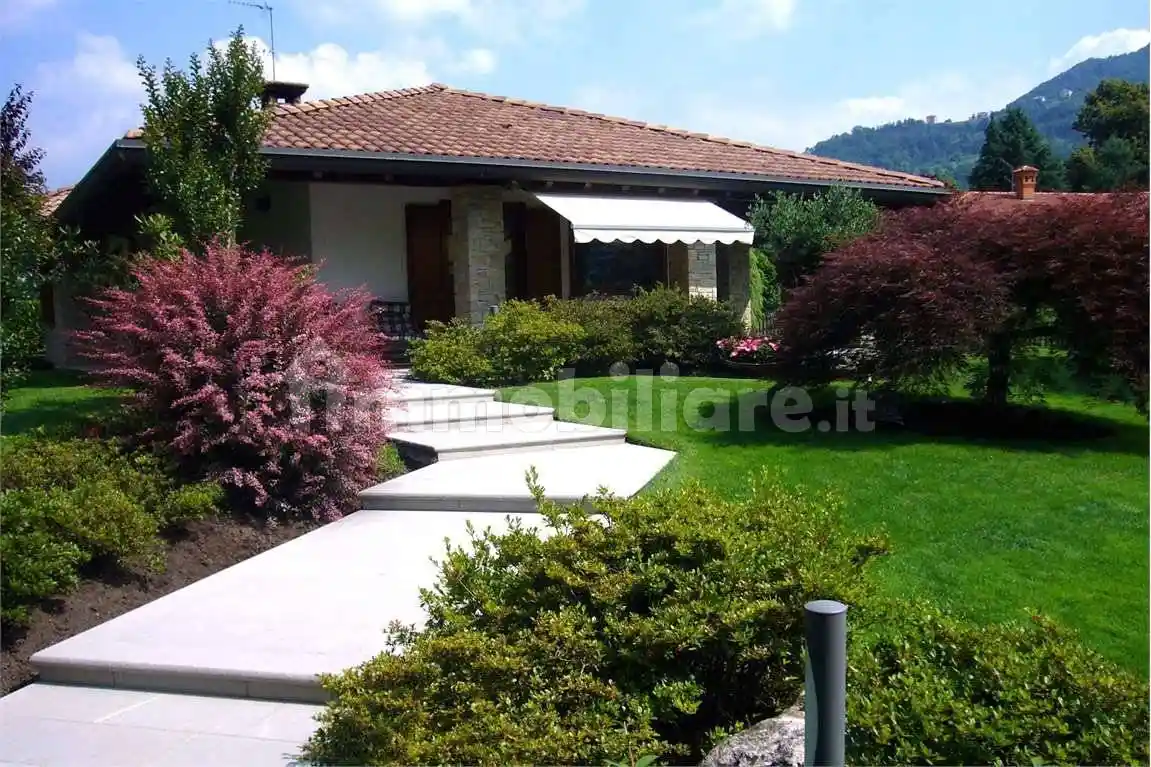 Villa in vendita a Capizzone