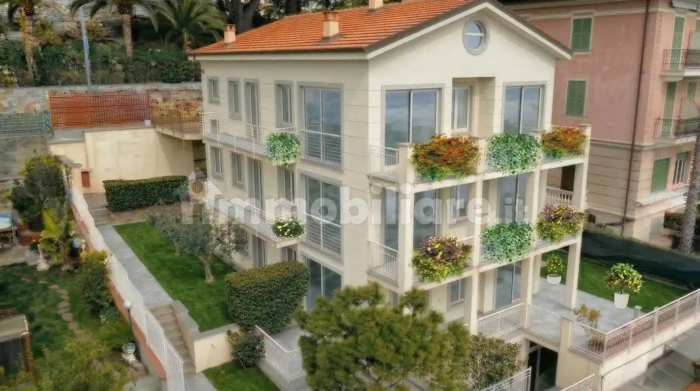 Appartamento in vendita a Ospedaletti