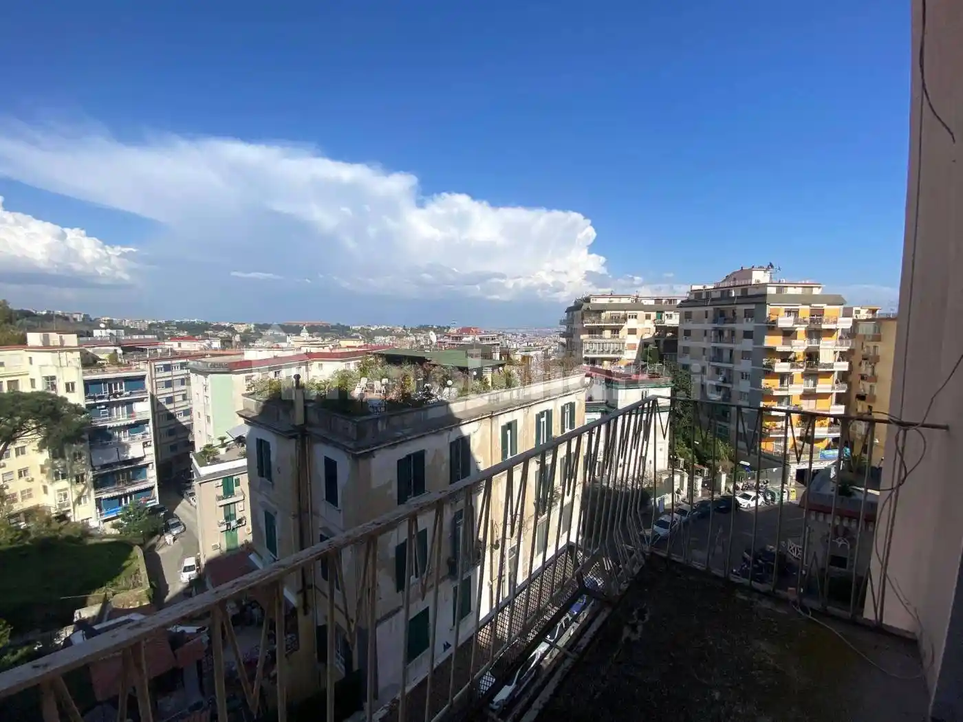 Appartamento in vendita a Napoli