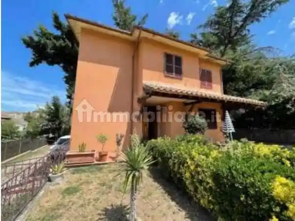 Villa in vendita a Castel del Piano