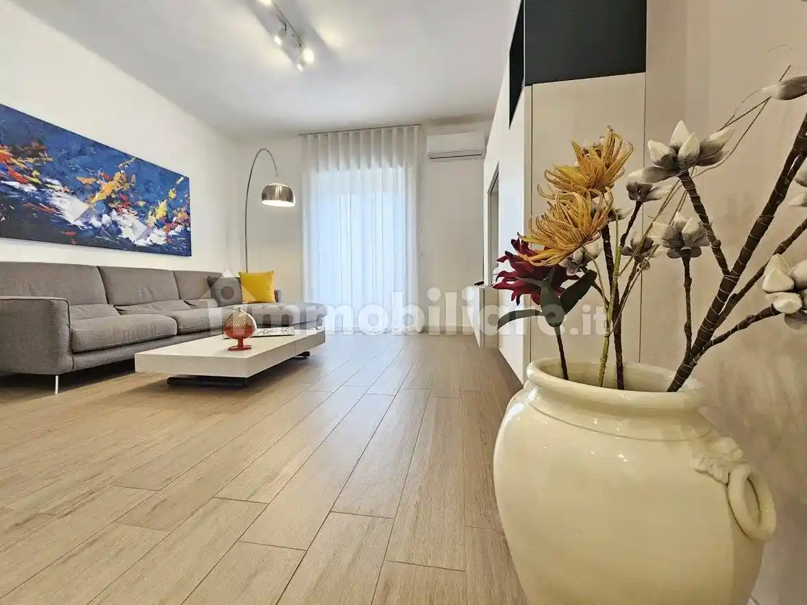 Appartamento in vendita a Taranto