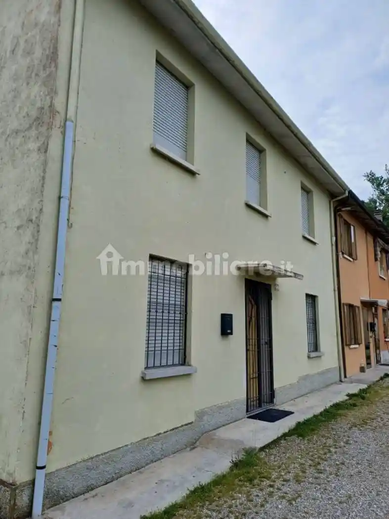 Casa indipendente in affitto a Baricella