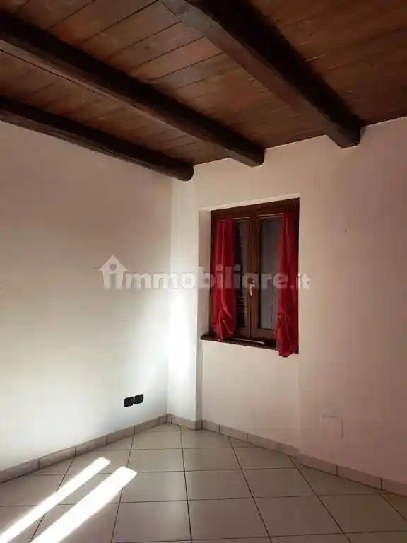 Appartamento in affitto a Cavour