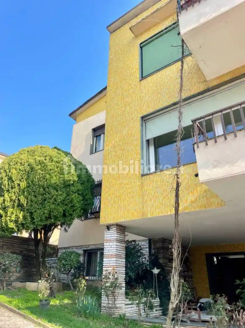 Appartamento in vendita a Brescia