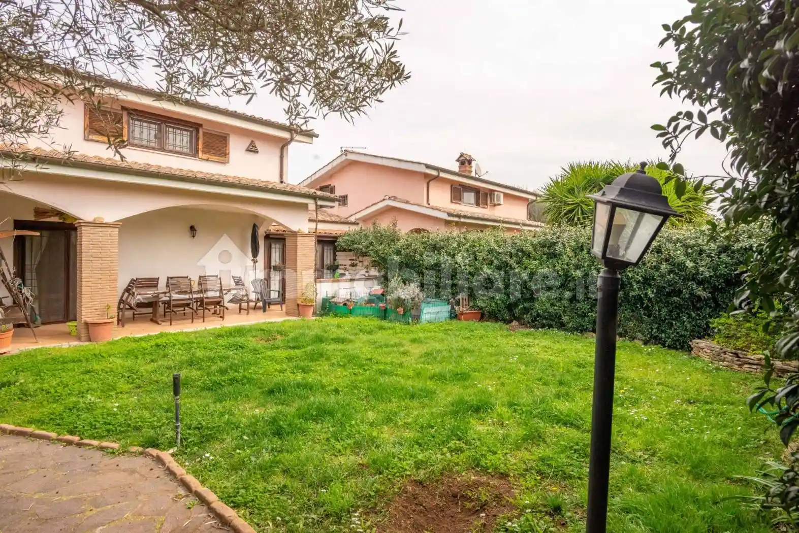 Villa in vendita a Anguillara Sabazia