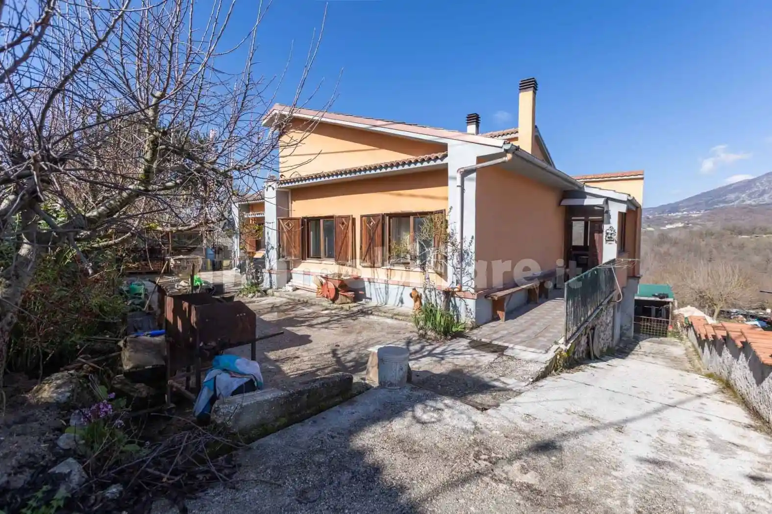 Villa in vendita a Pescorocchiano