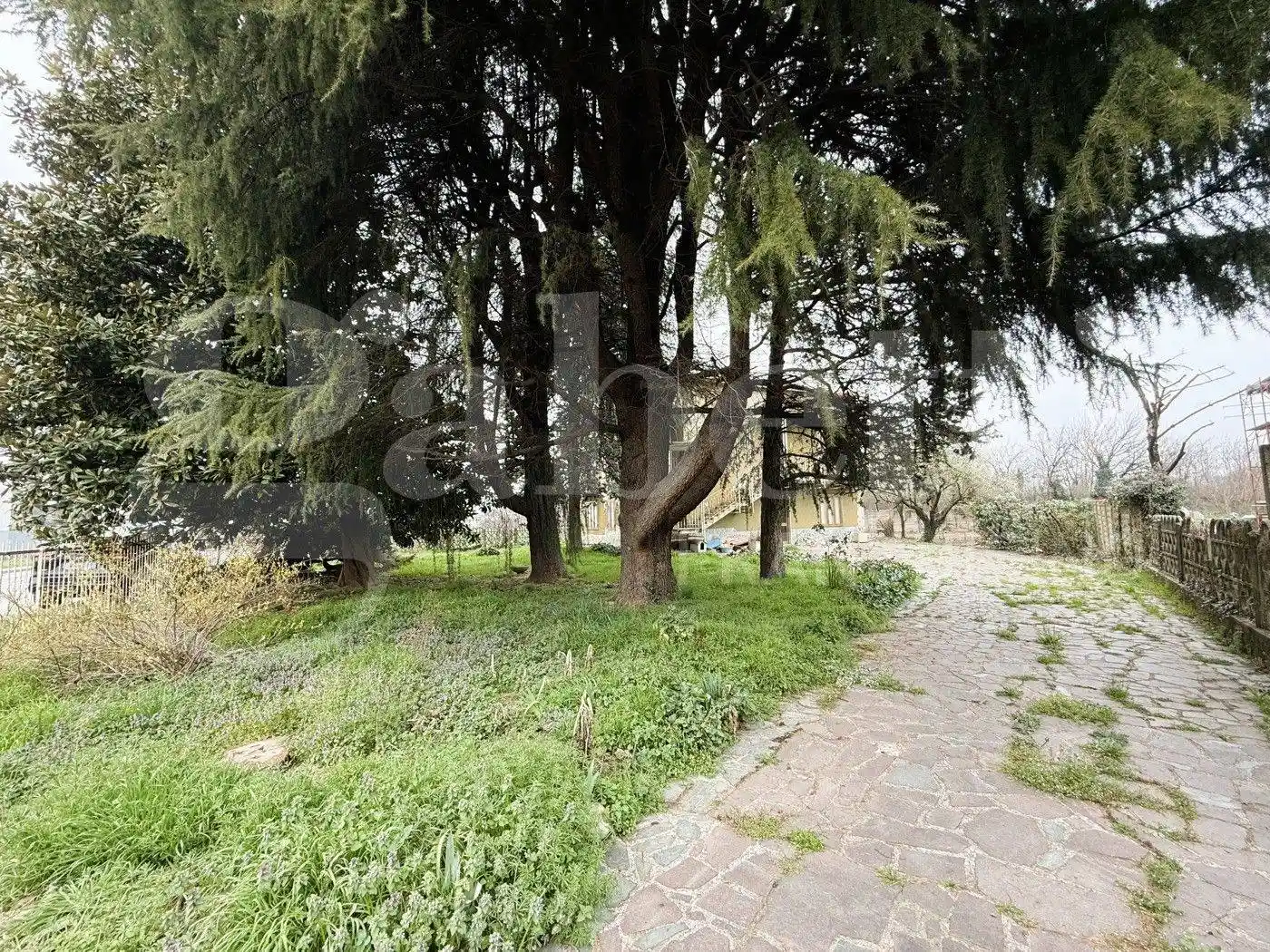 Villa in vendita a Gerenzano