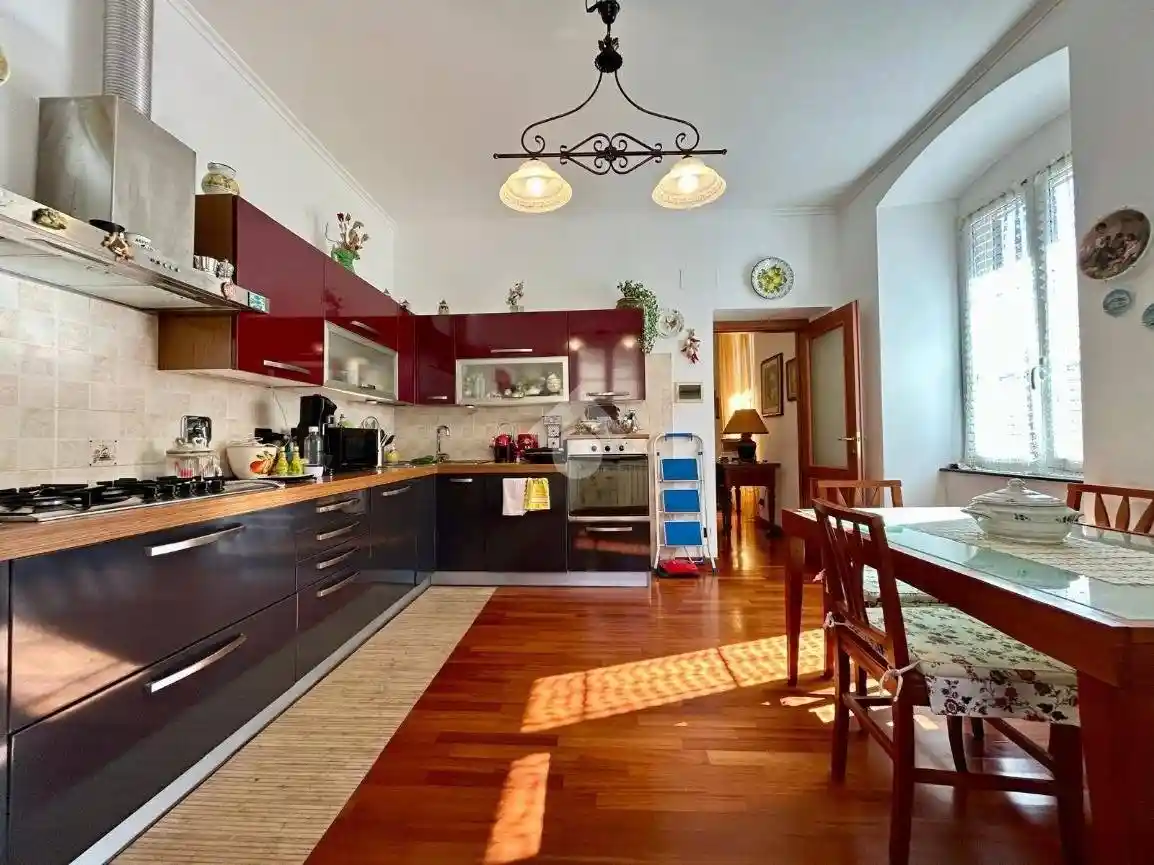 Appartamento in vendita a Genova