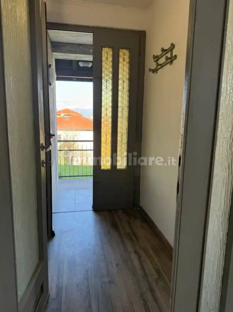 Appartamento in affitto a Albiolo