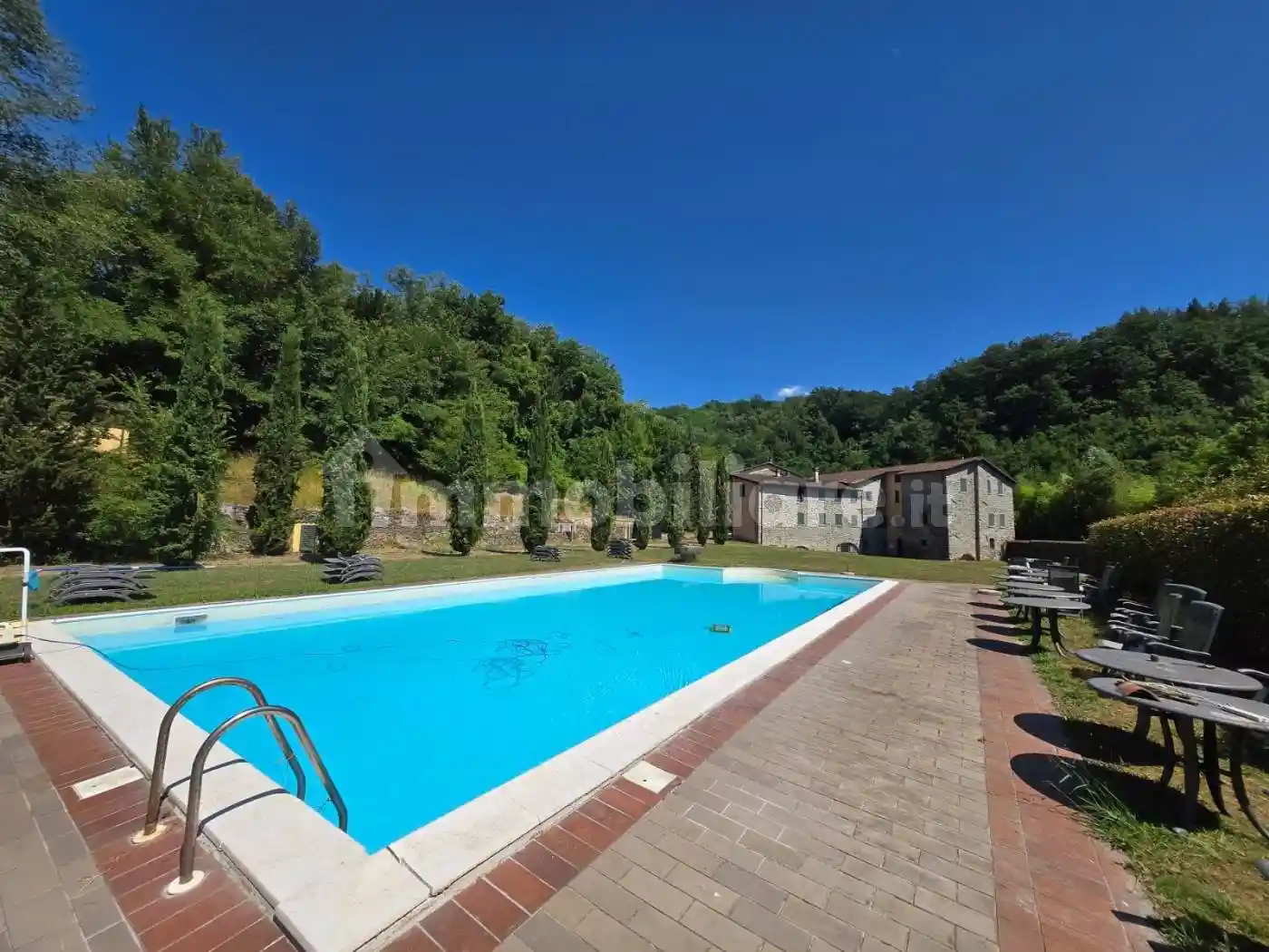 Palazzo - Edificio in vendita a Fivizzano