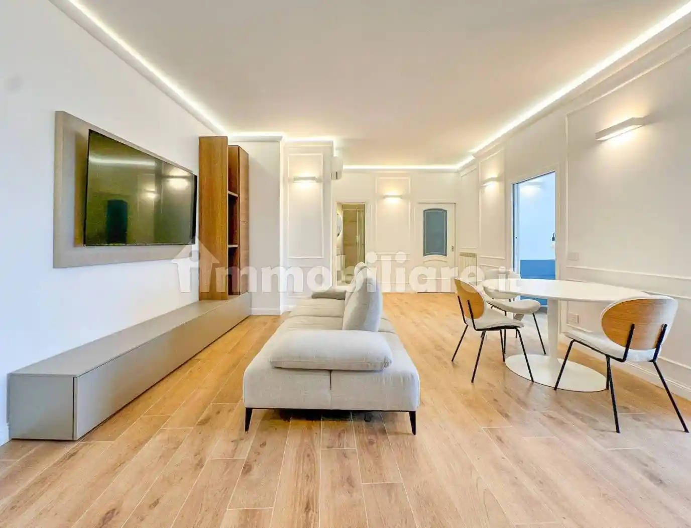 Appartamento in affitto a Napoli