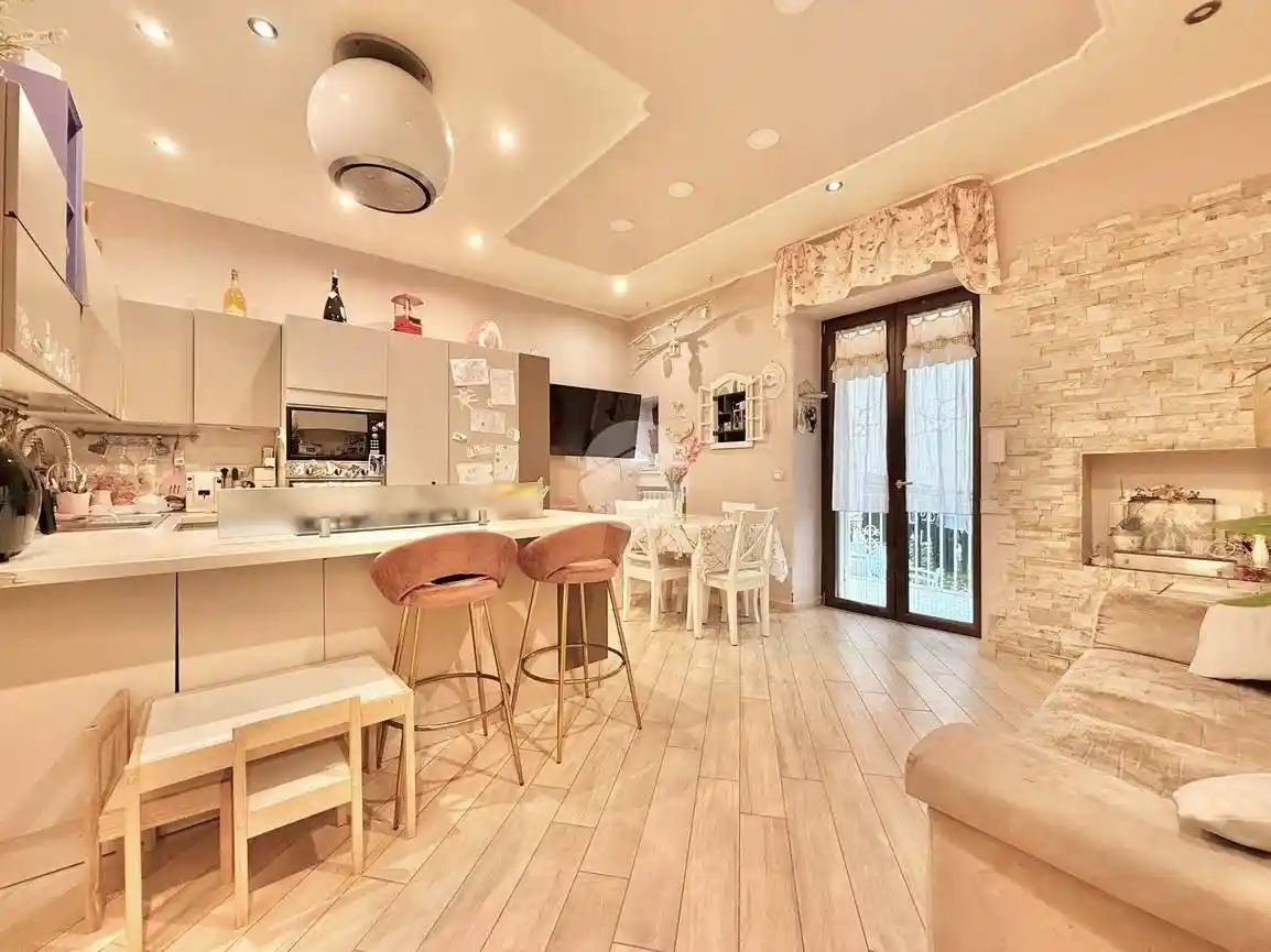 Appartamento in vendita a Pozzuoli