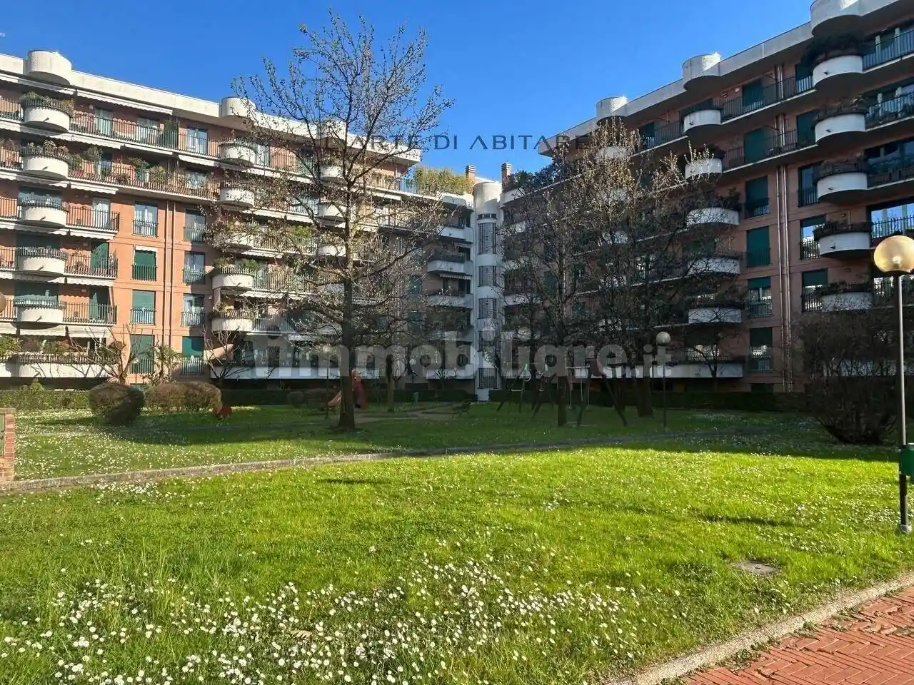 Appartamento in vendita a Lainate