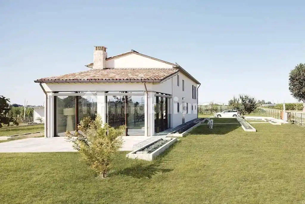 Villa in vendita a Faenza