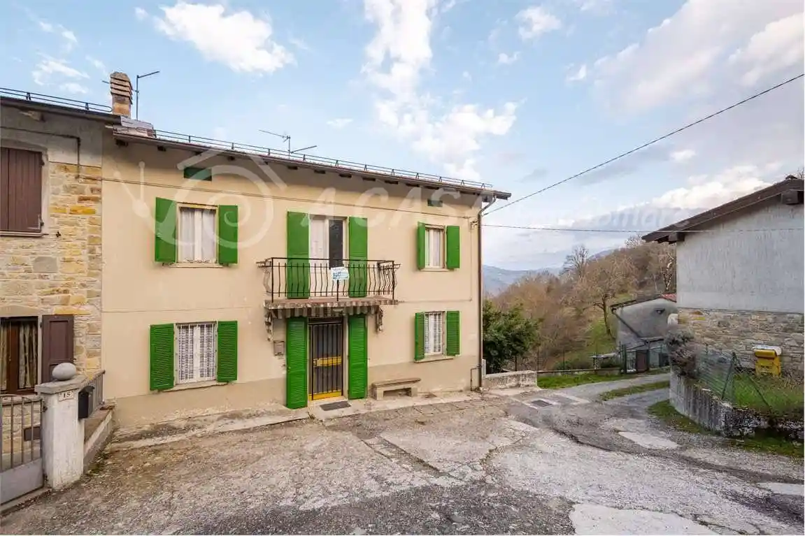 Casa indipendente in vendita a Terenzo