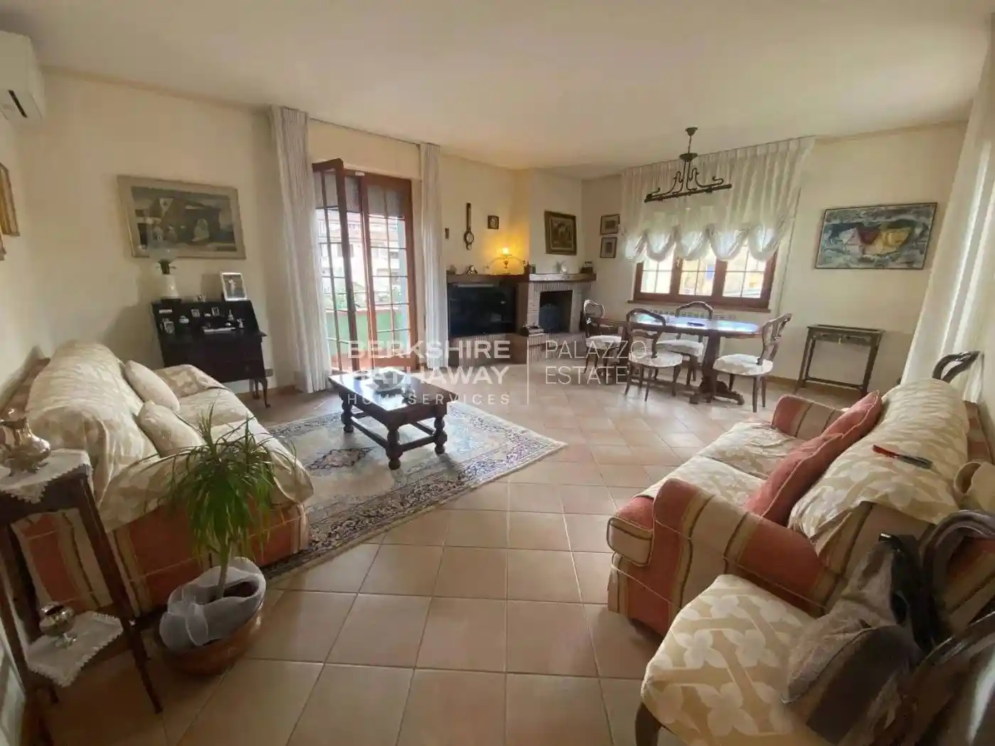 Villa in vendita a Massarosa