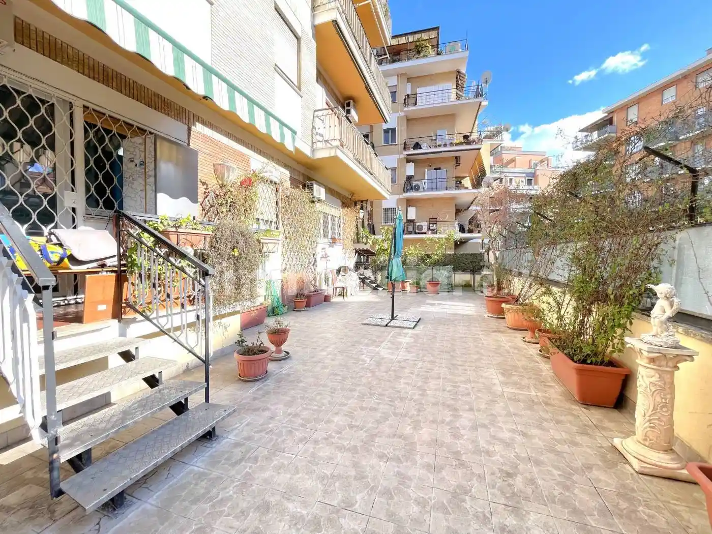 Appartamento in vendita a Roma