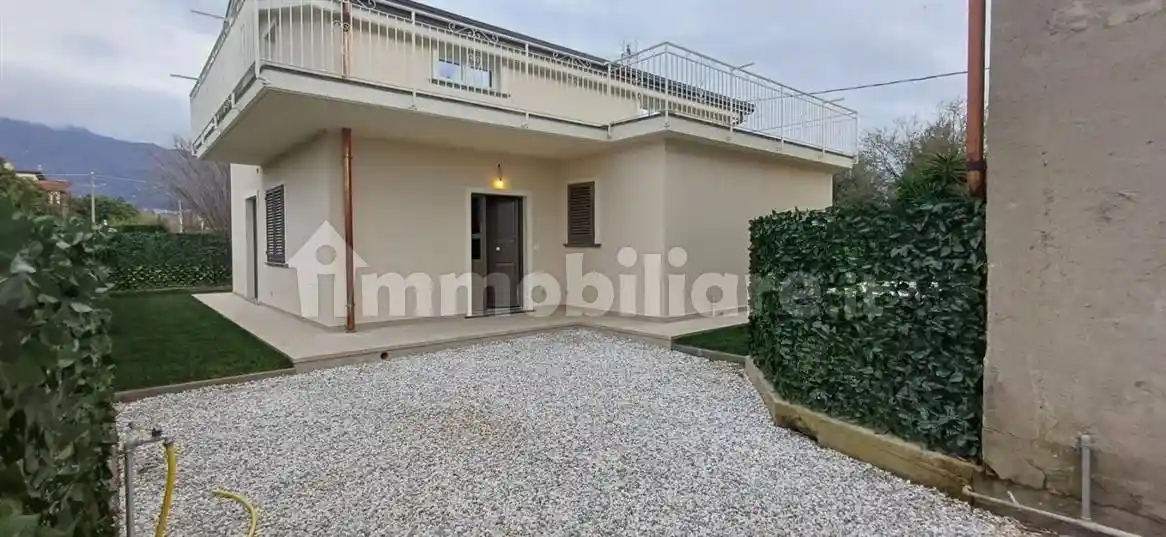 Villa in vendita a Massa