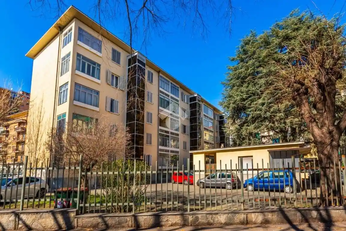Appartamento in vendita a Torino