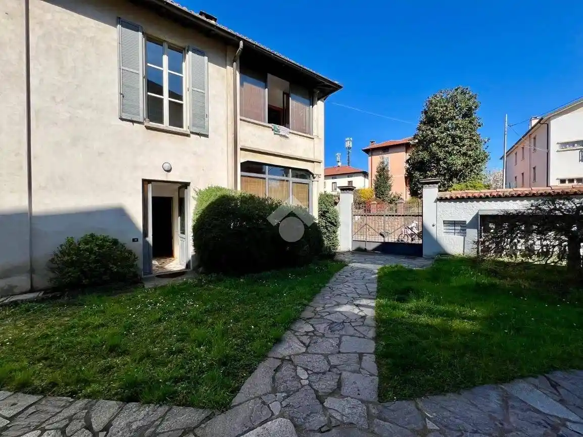 Appartamento in vendita a Varese