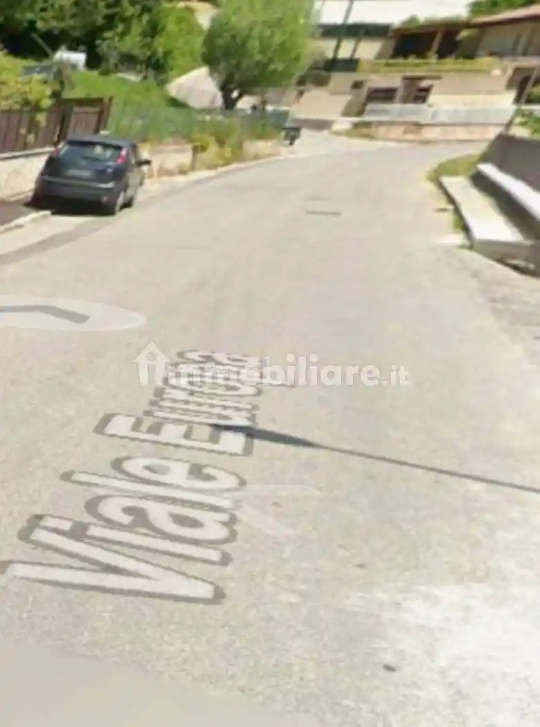 Appartamento in vendita a Castellafiume